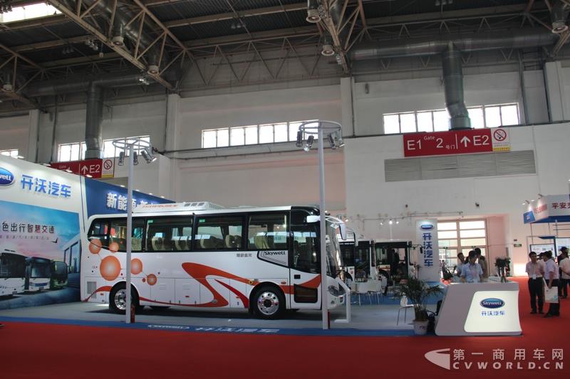 南京金龍開沃W80純電動(dòng)客車