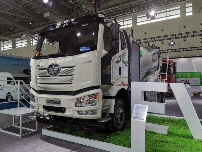 一汽解放J6P 8×4 純電動攪拌車