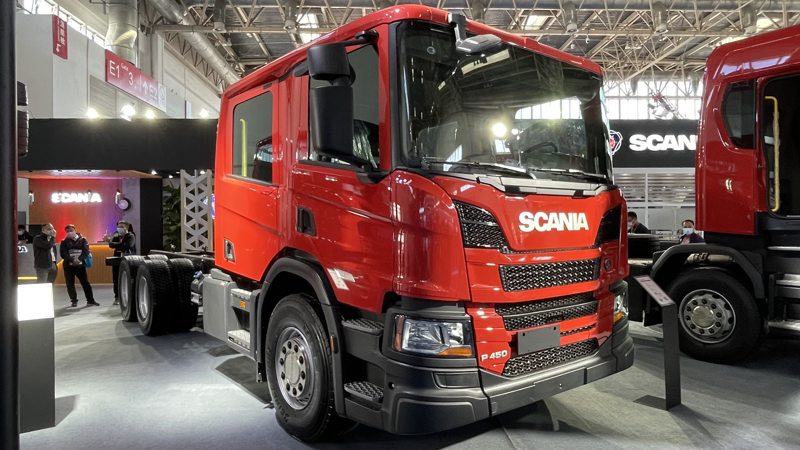 斯堪尼亞P450 6X4強(qiáng)臂破拆消防車