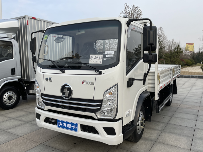 1號(hào)展車：陜汽輕卡K3000-J6-WP2.3Q-5J30T-B車型